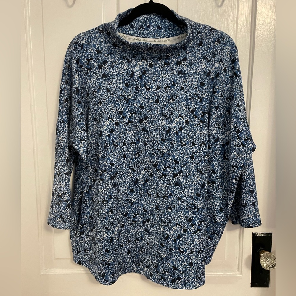Tuckernuck Sportswear mock neck Sweatshirt